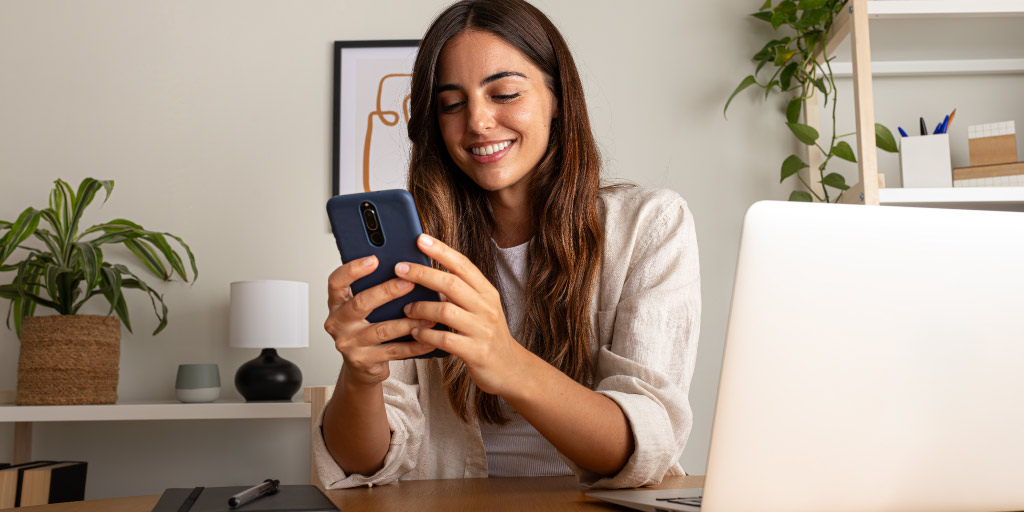 Domínio curto e fácil de dizer ao telefone